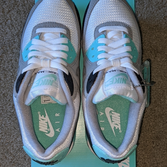 W Nike Air Max 90 Turquoise 2020 Women’s 6.5 - Picture 3 of 8
